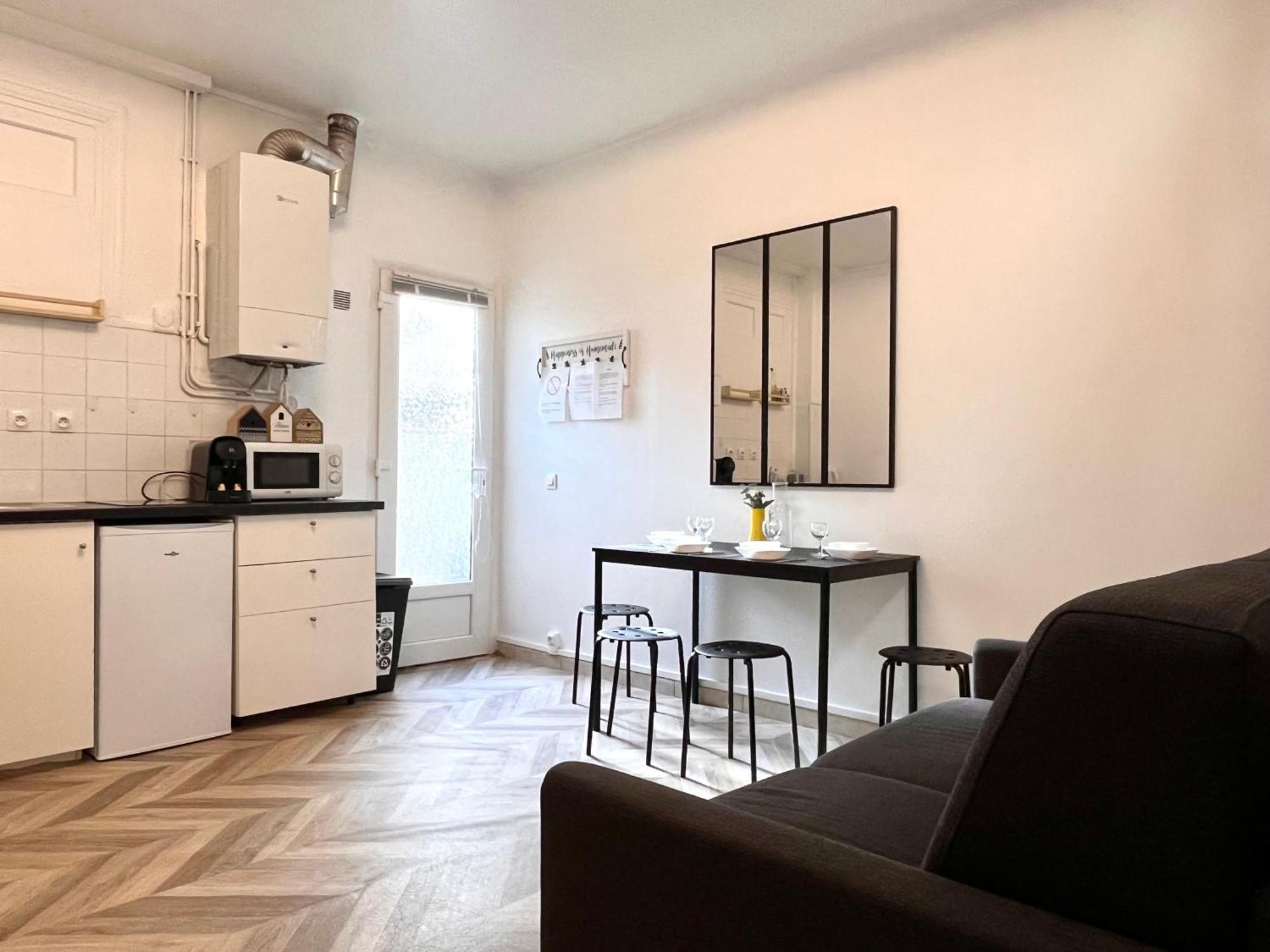 #2 Charmante Maison A 4 Min Metro 9 巴涅奥莱 外观 照片